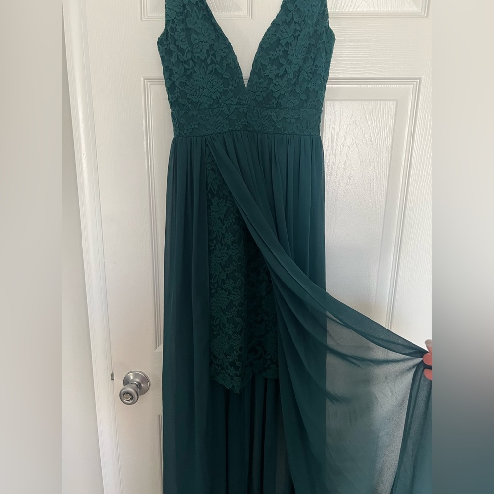 S lulu’s emerald green full length dress